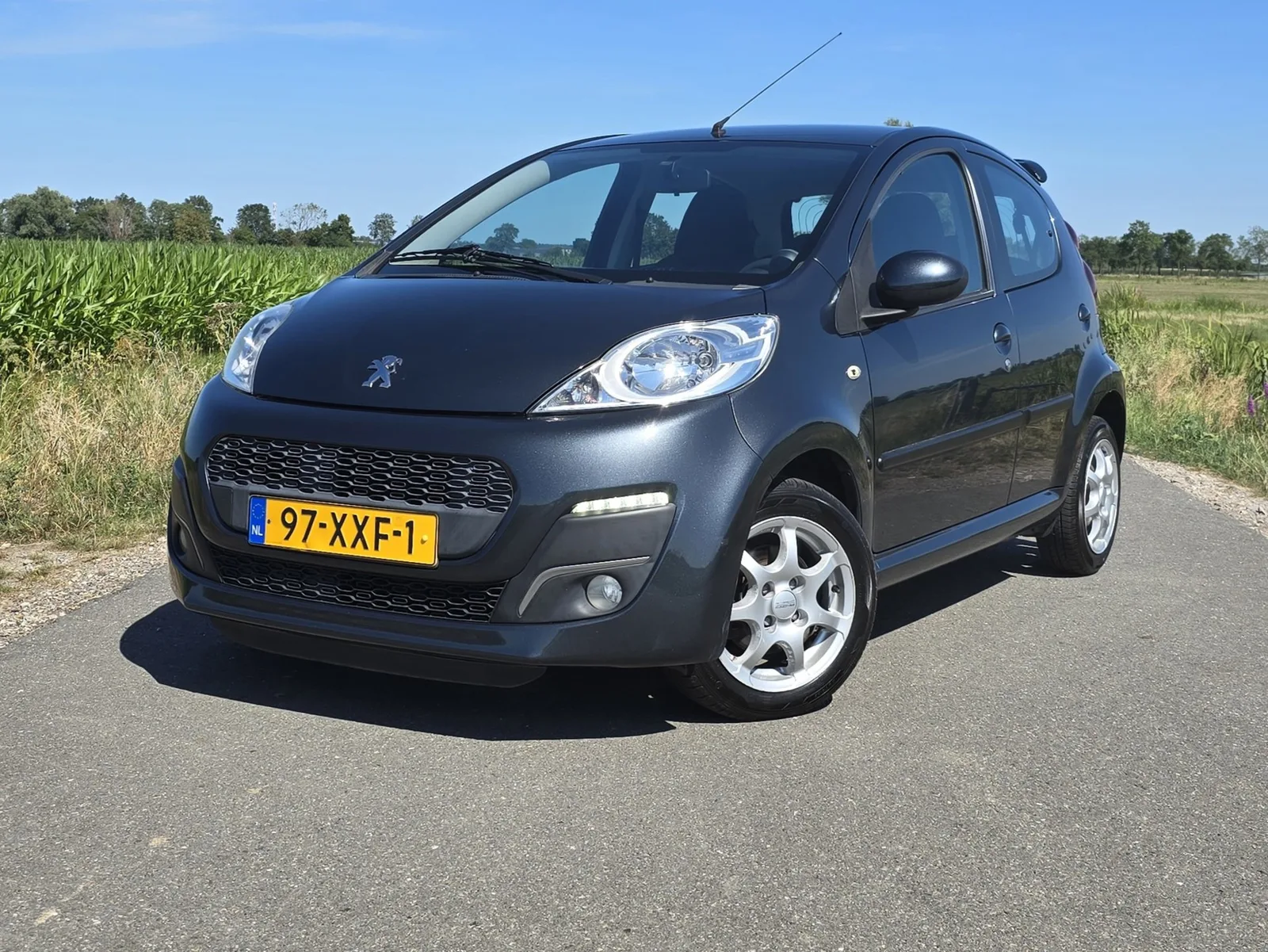 Peugeot 107 (2012) — foto 1