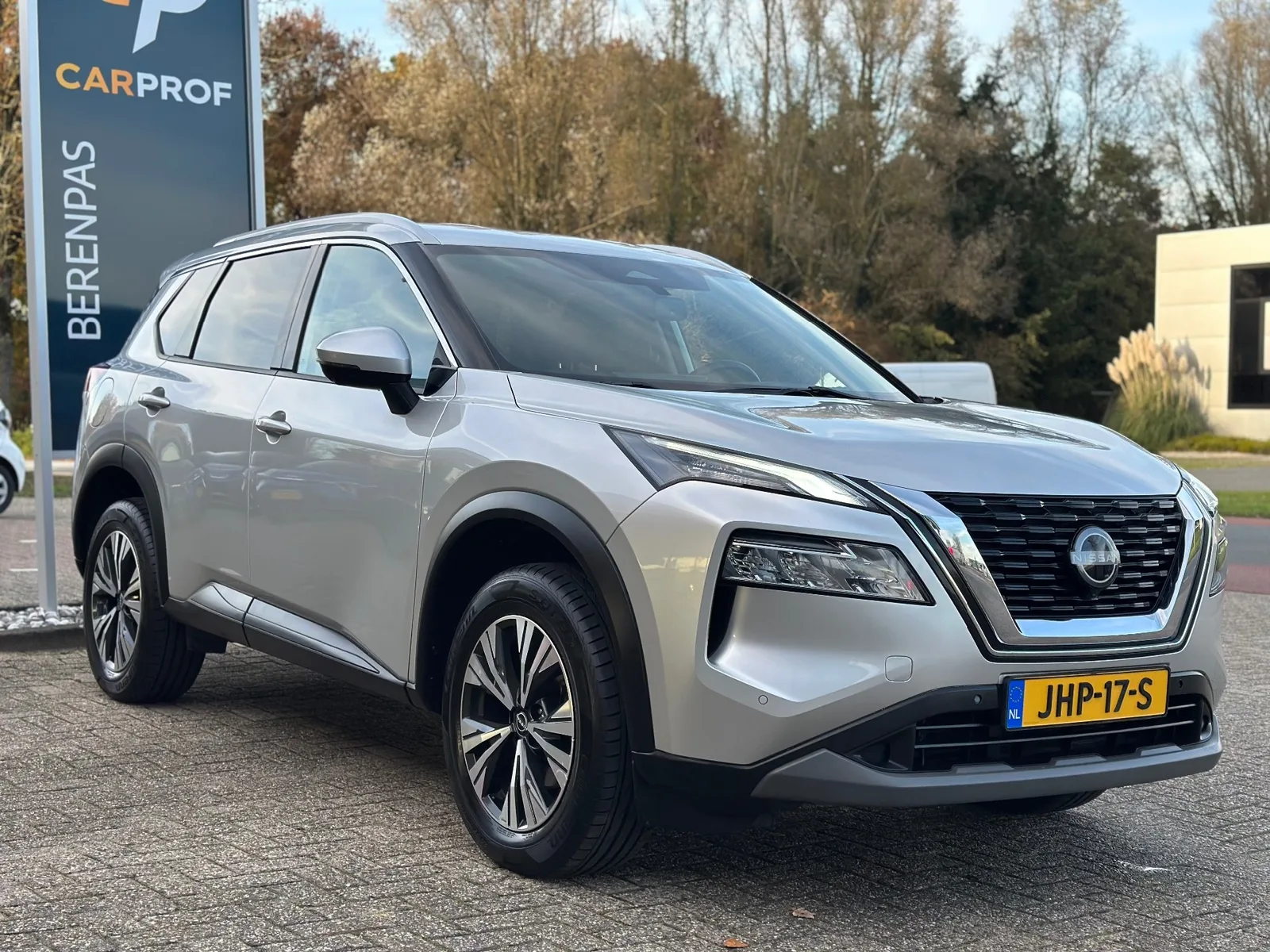 Nissan X-Trail (2023) — foto 1
