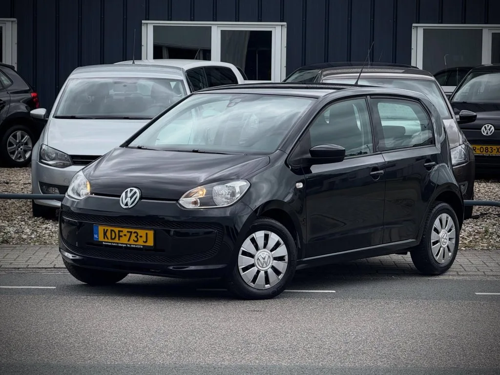 Volkswagen Up! (2014) — foto 1