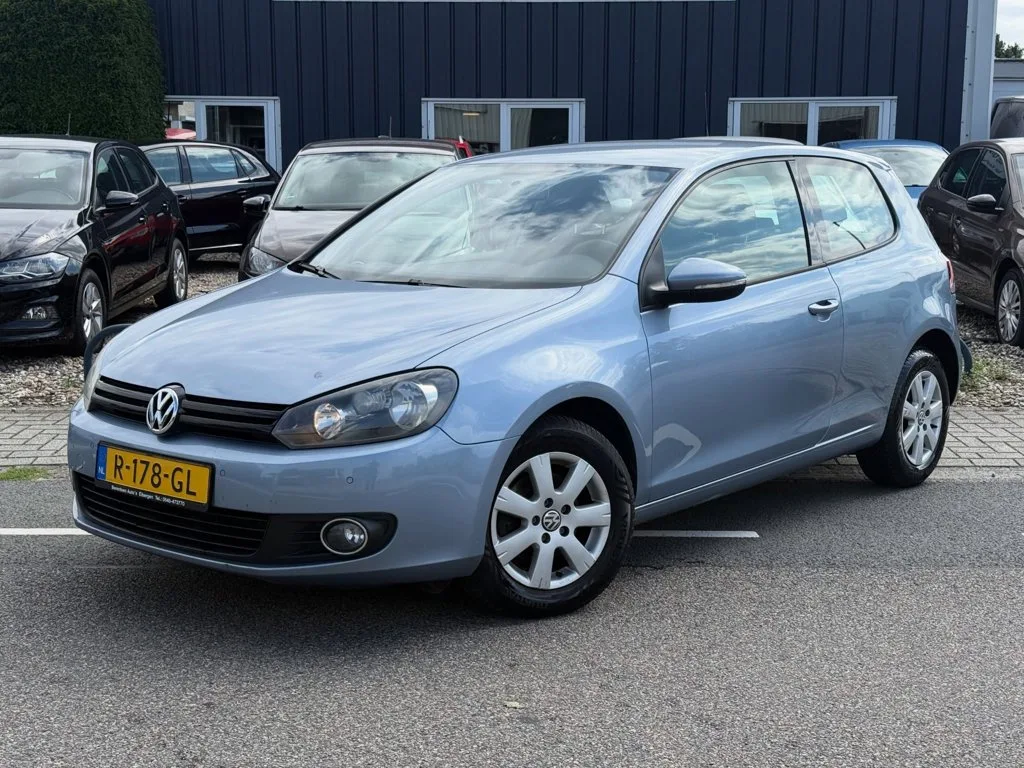 Volkswagen Golf (2010) — foto 1