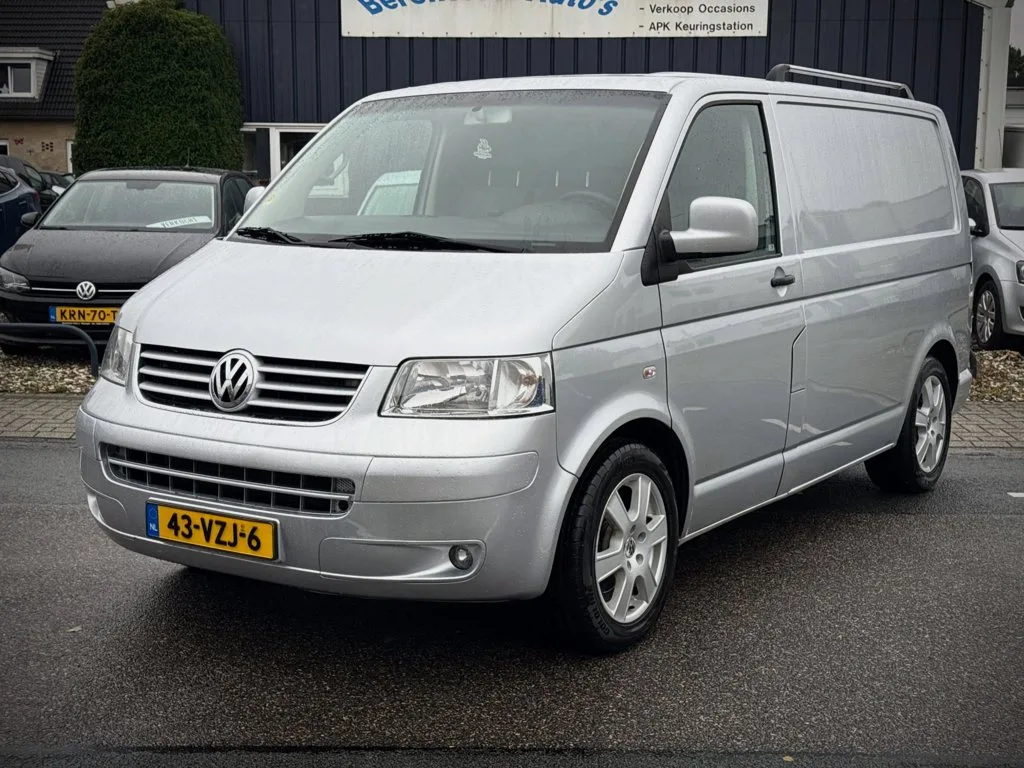 Volkswagen Transporter (2005) — foto 1