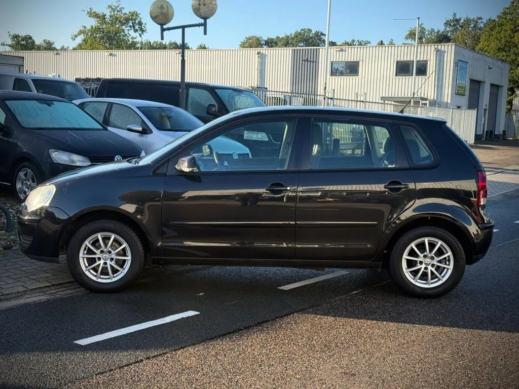 Volkswagen Polo (2006) — foto 1