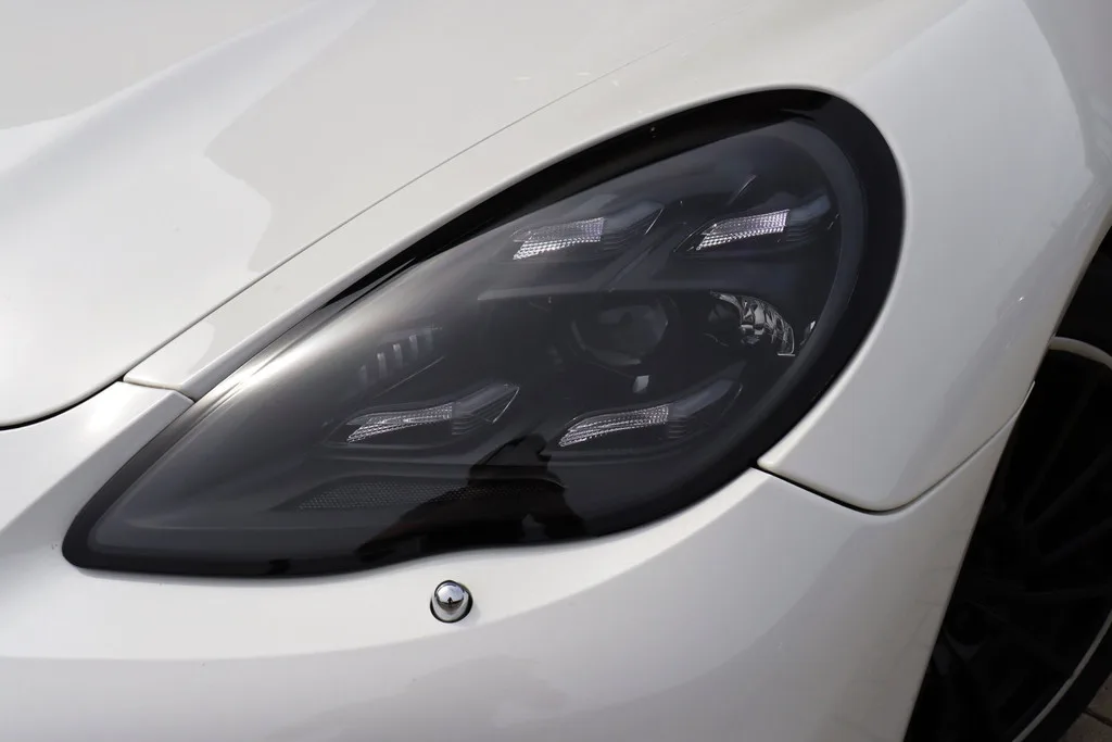 Porsche Panamera (2011) — foto 1