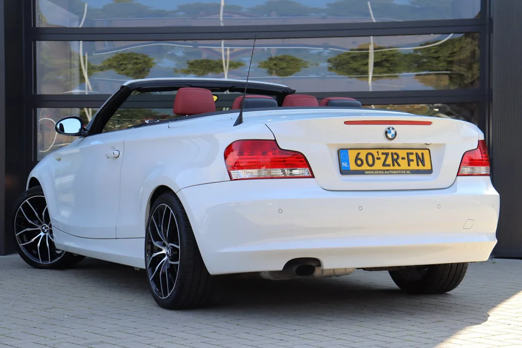 BMW 1-Serie (2008) — foto 1