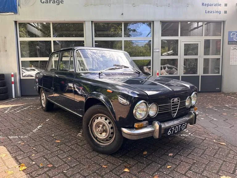 Alfa Romeo Giulia (1973) — foto 1