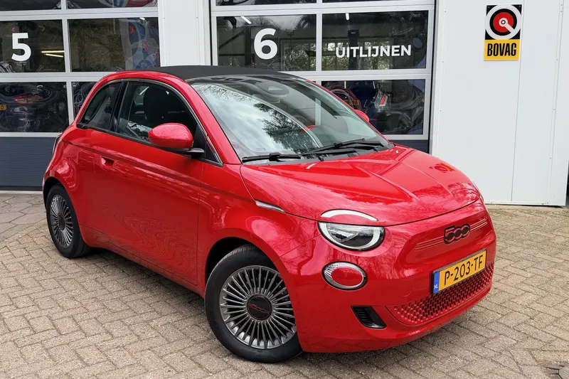 Fiat 500C (2022)