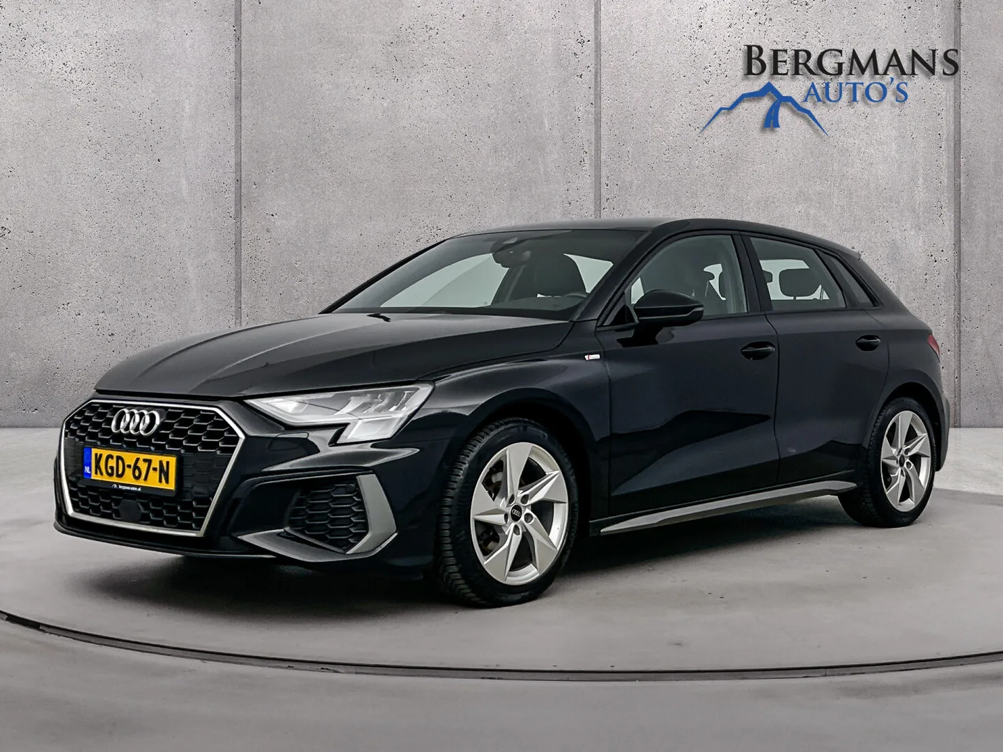 Audi A3 (2023) — foto 1