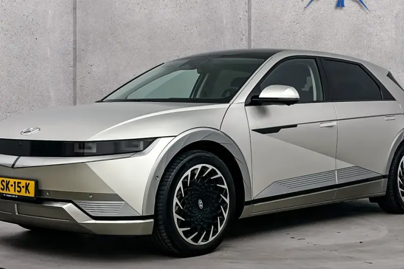 Hyundai Ioniq (2022)