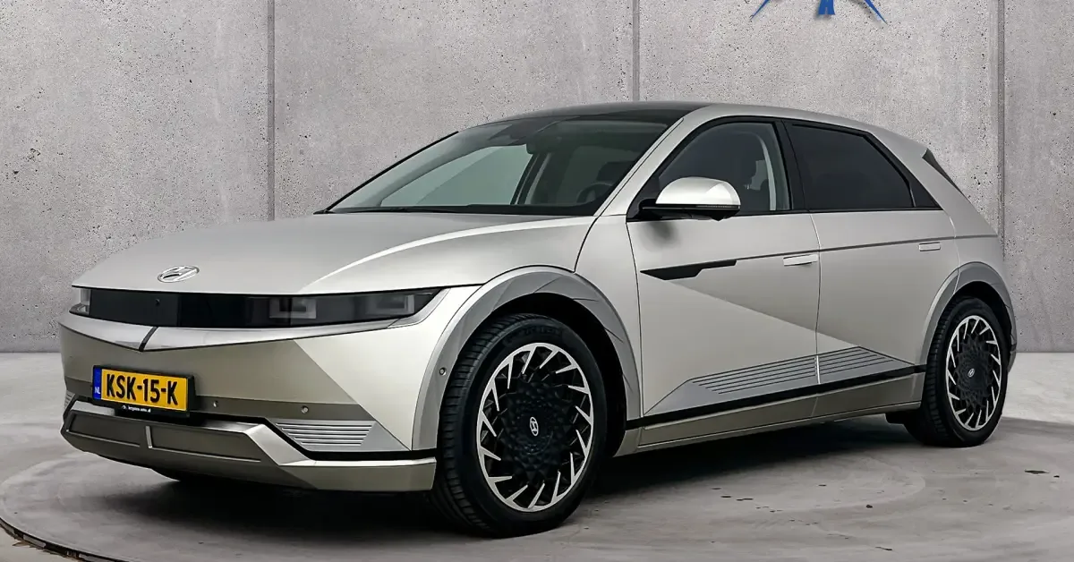 Hyundai Ioniq (2022) — foto 1