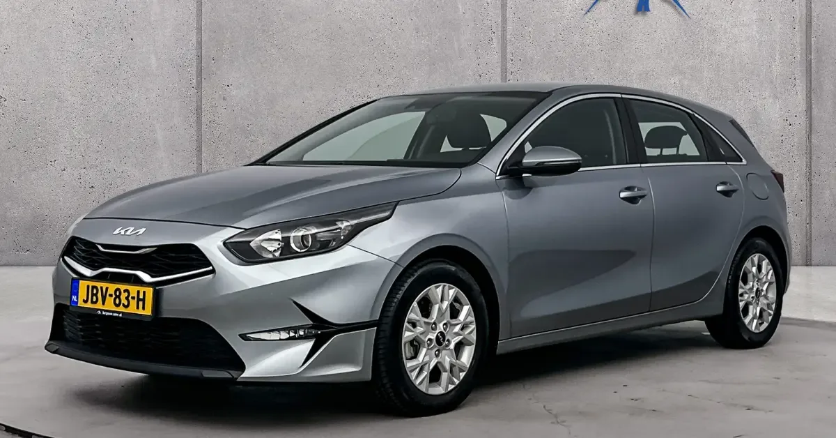 Kia Ceed (2024) — foto 1