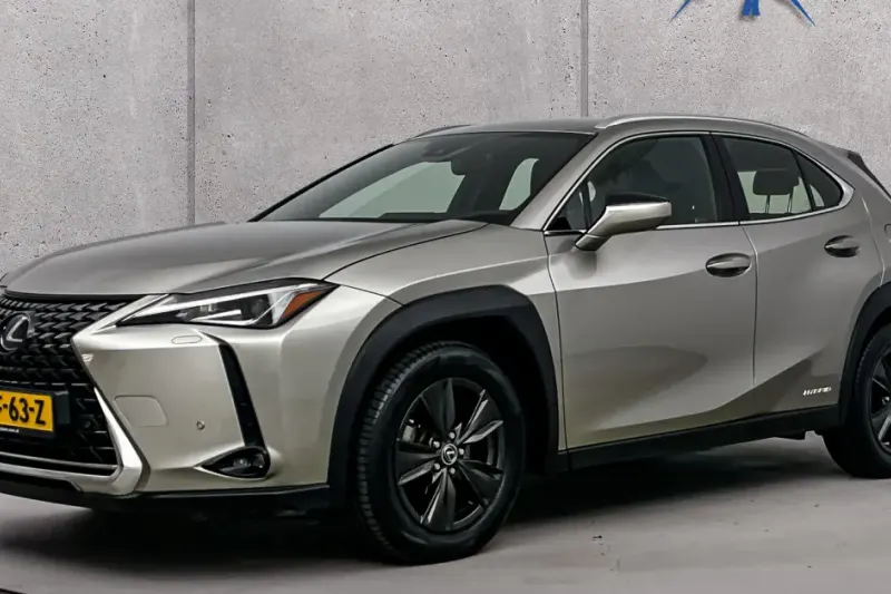 Lexus UX (2019)