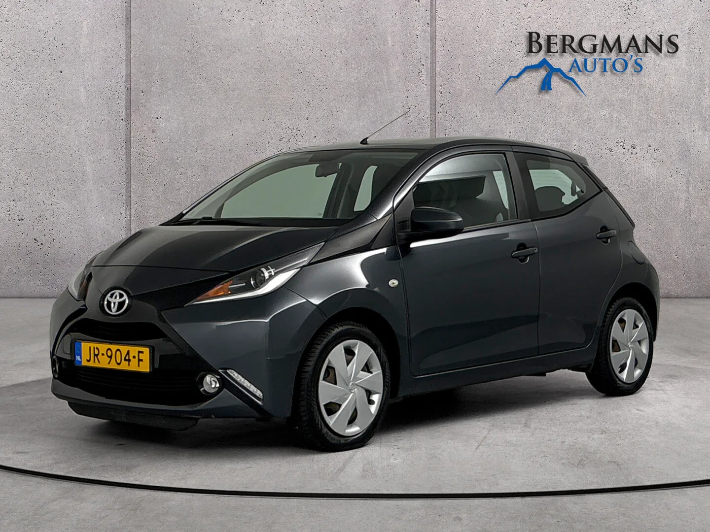 Toyota Aygo (2016) — foto 1