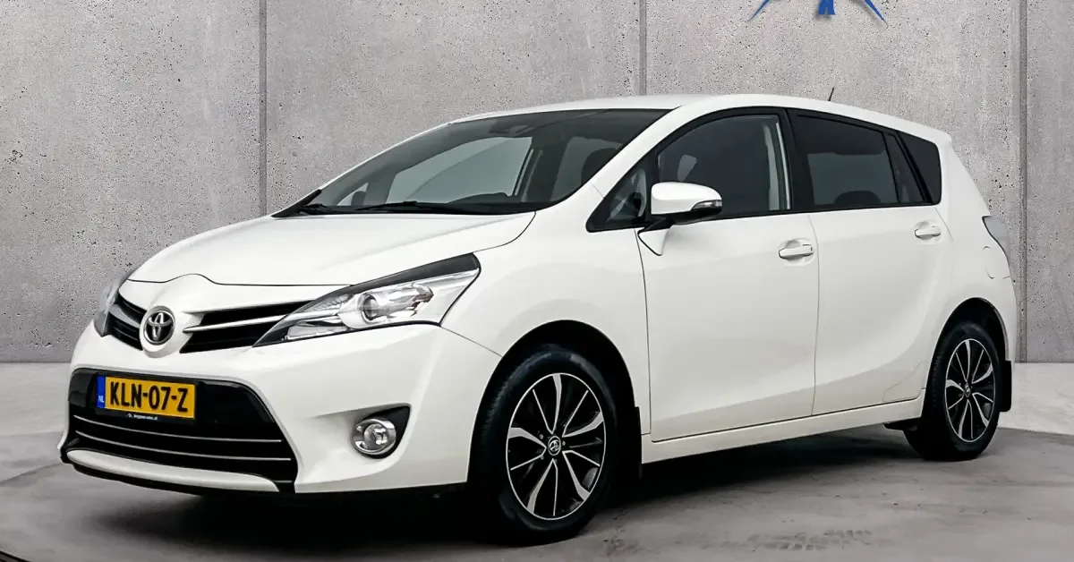 Toyota Verso (2017) — foto 1