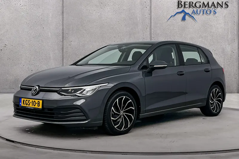Volkswagen Golf (2023)