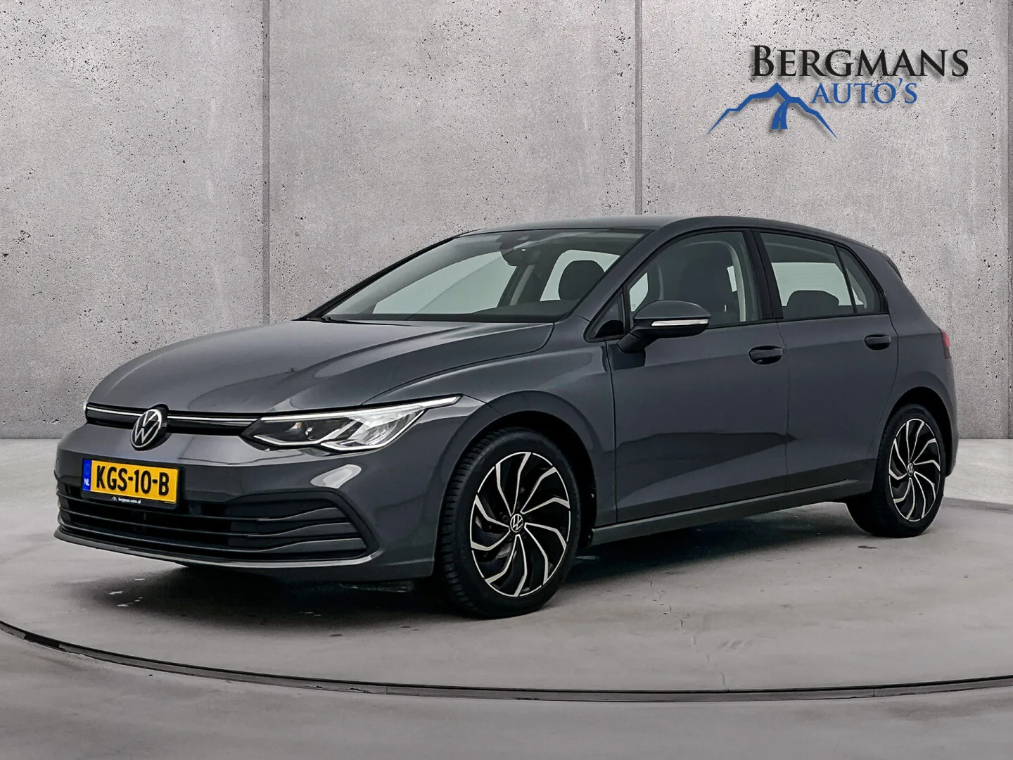 Volkswagen Golf (2023) — foto 1