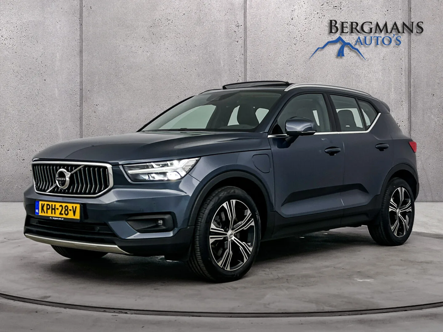 Volvo XC40 (2021) — foto 1