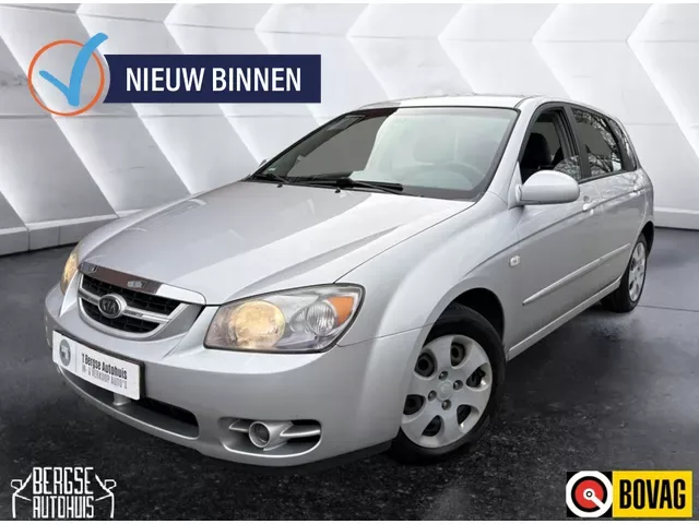 Kia Cerato (2006) — foto 1