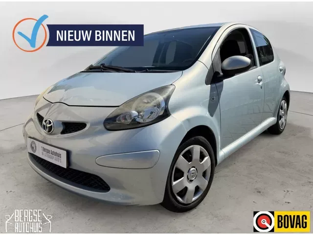 Toyota Aygo (2007) — foto 1
