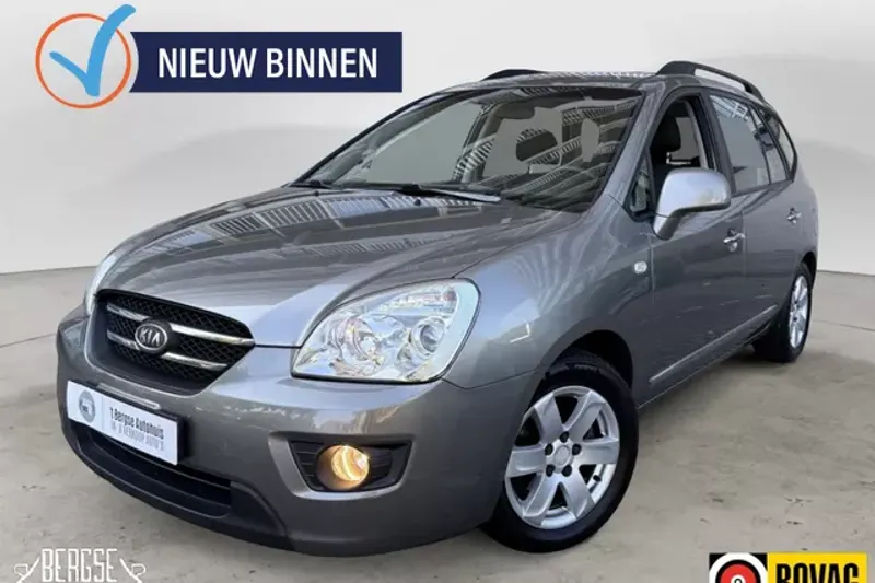 Kia Carens (2010)