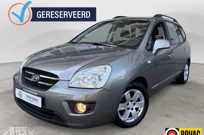 Kia Carens (2010)