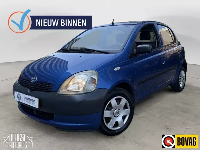 Toyota Yaris (2002) — foto 1