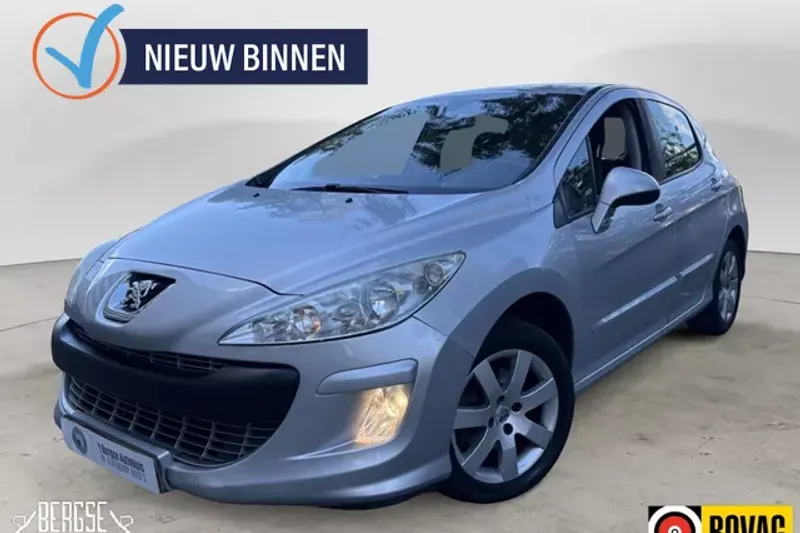 Peugeot 308 (2010)