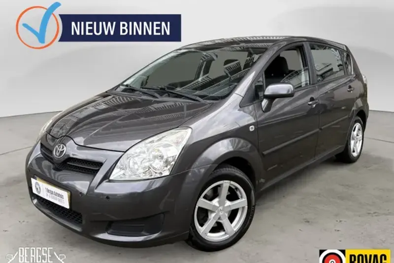 Toyota Verso (2008)