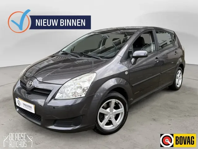 Toyota Verso (2008) — foto 1
