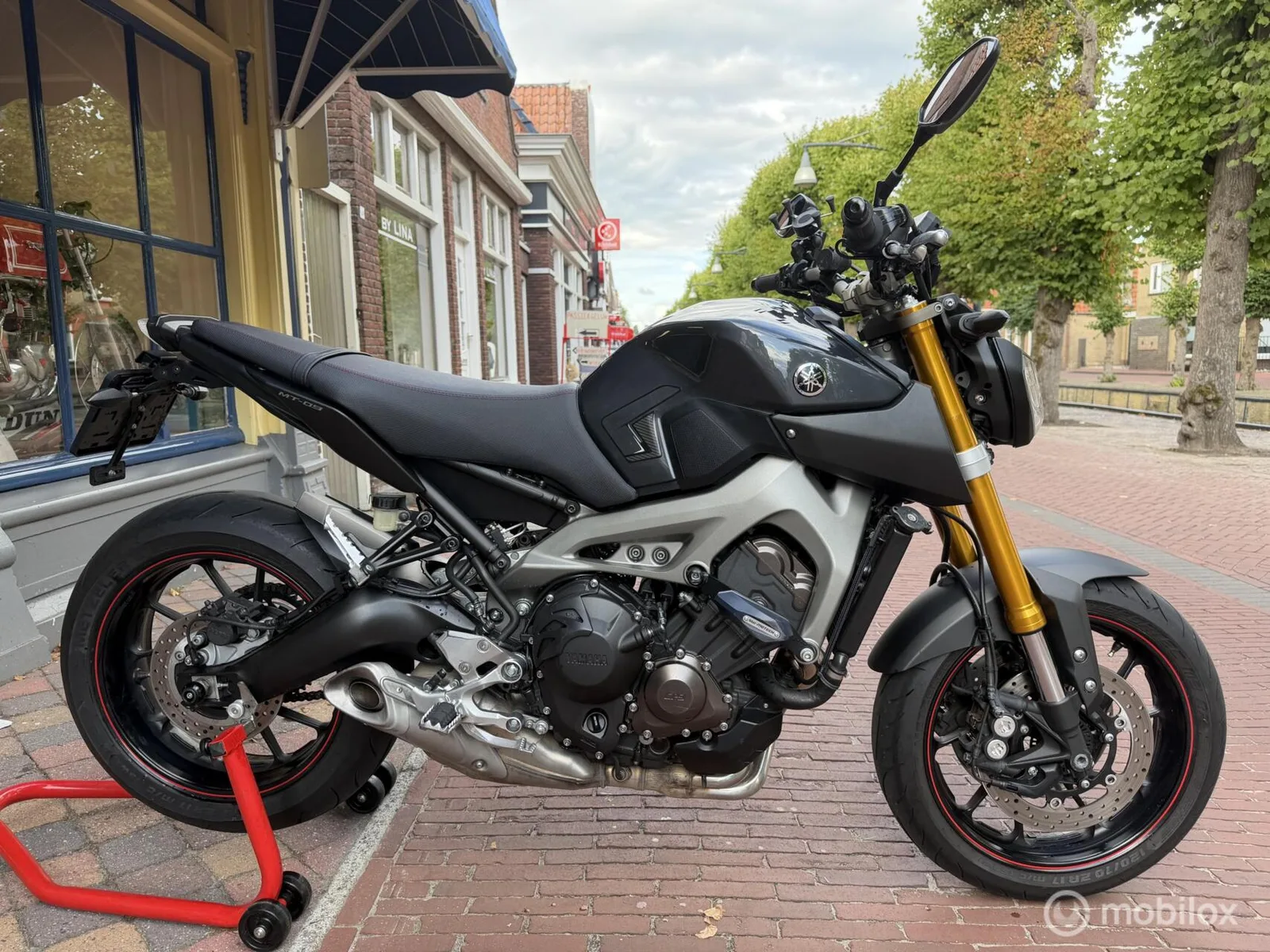 Yamaha MT-09 (2015) — foto 1