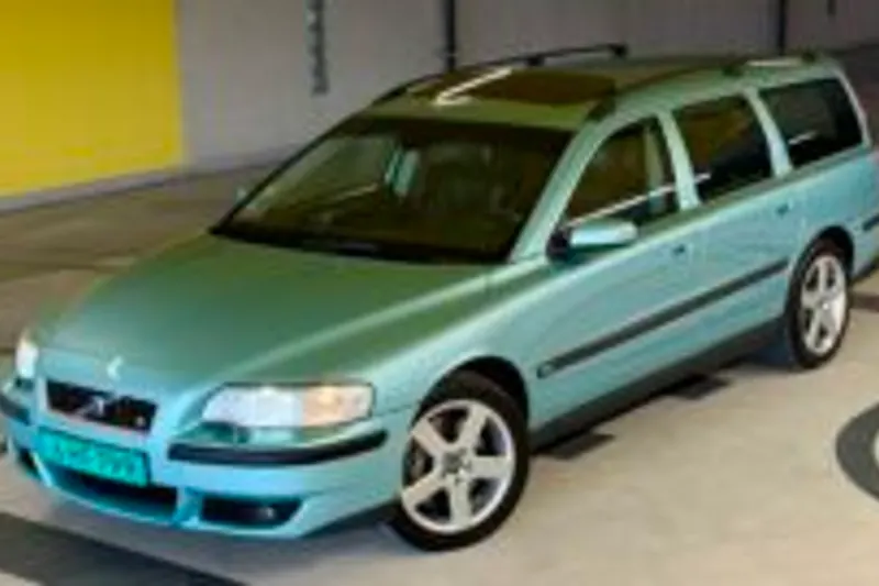 Volvo V70R (2003)