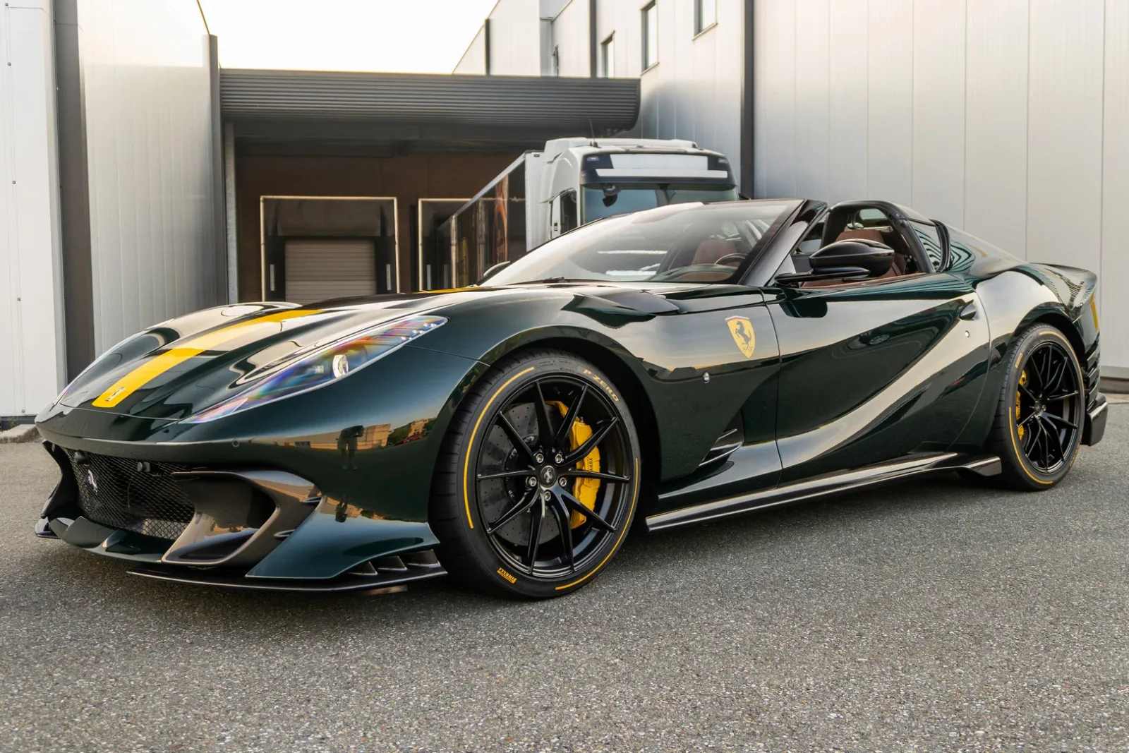 Ferrari 812 (2024) — foto 1