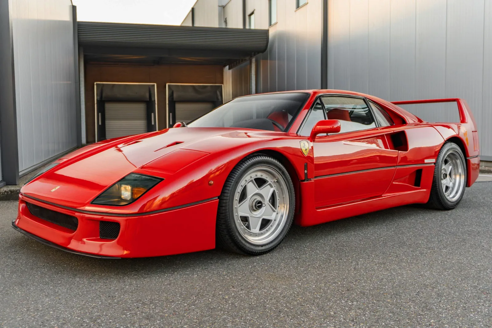 Ferrari F40 (1992) — foto 1