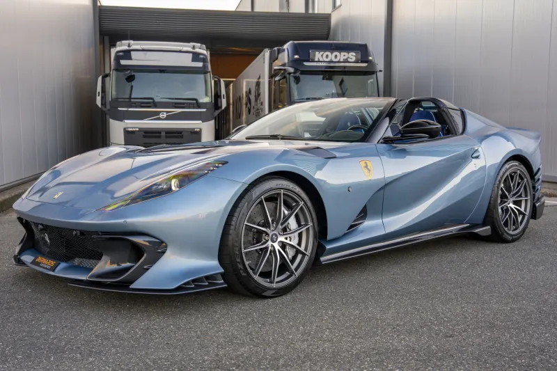 Ferrari 812 (2024)
