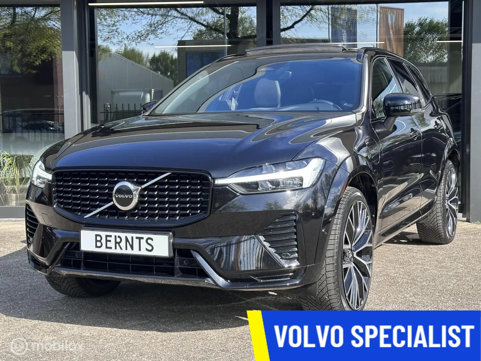 Volvo XC60 (2022) — foto 1