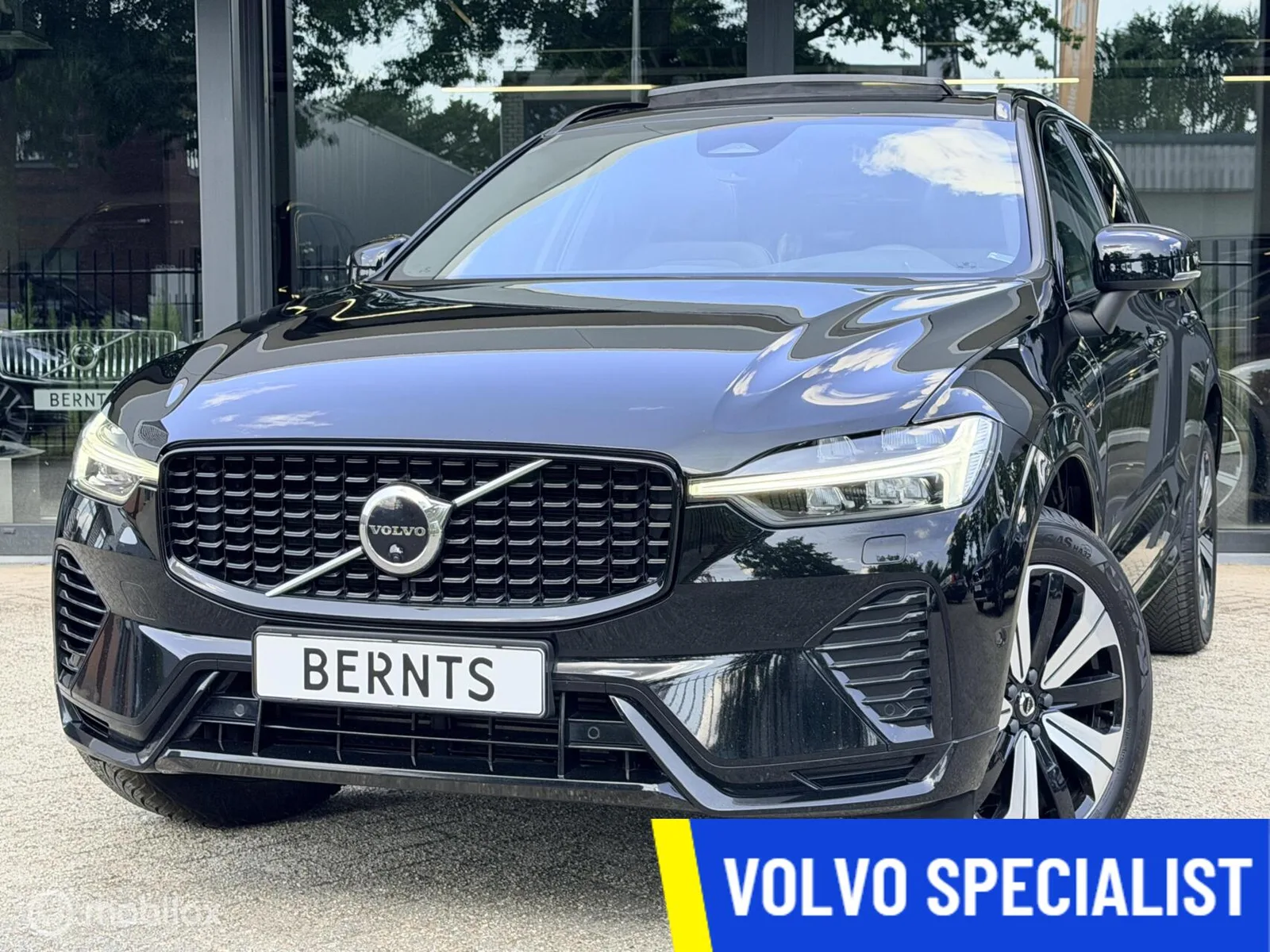 Volvo XC60 (2022) — foto 1