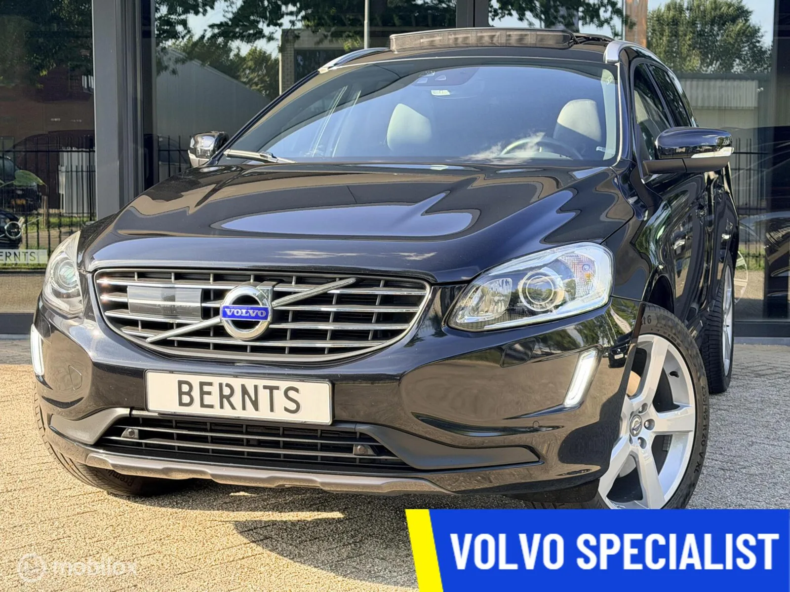 Volvo XC60 (2015) — foto 1
