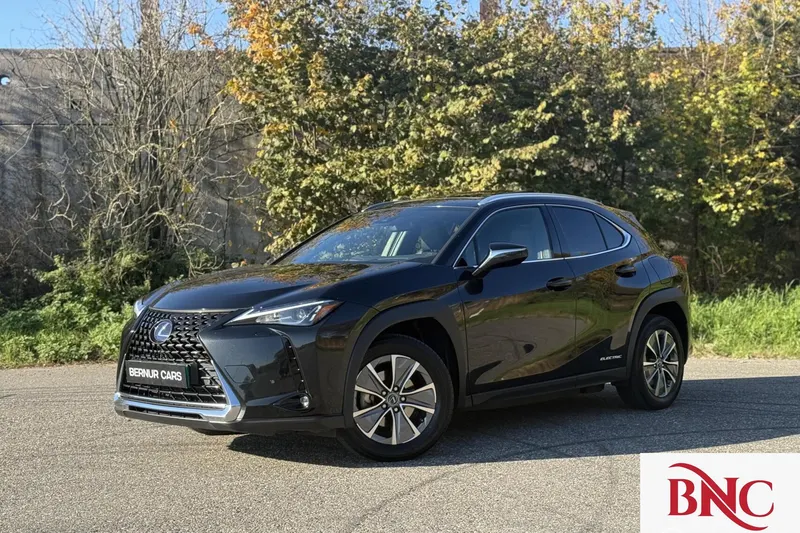 Lexus UX (2020)