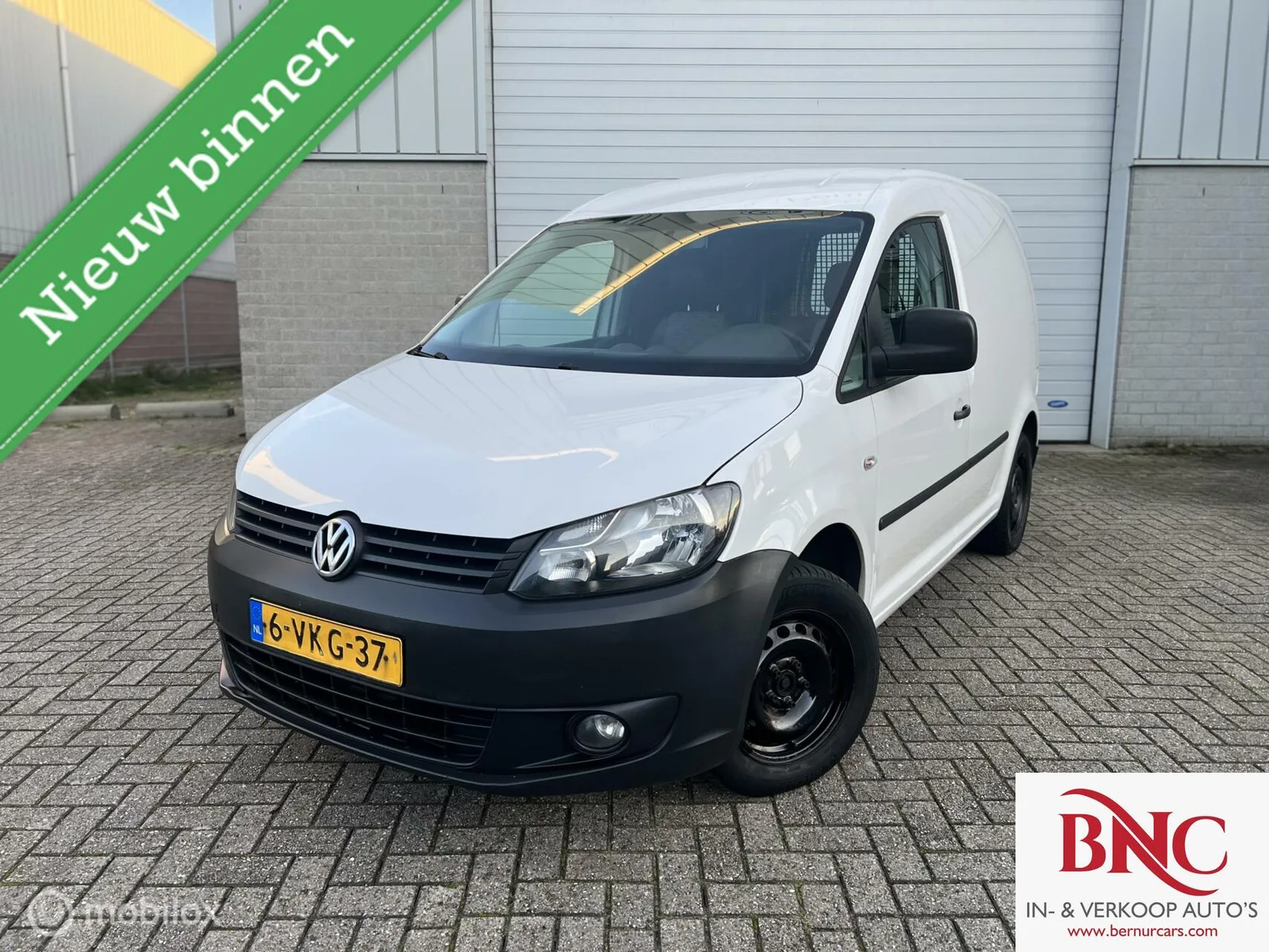 Volkswagen Caddy (2010) — foto 1