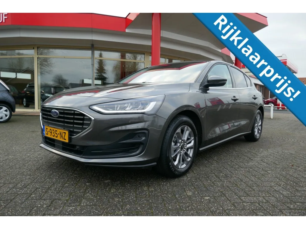 Ford Focus (2023) — foto 1