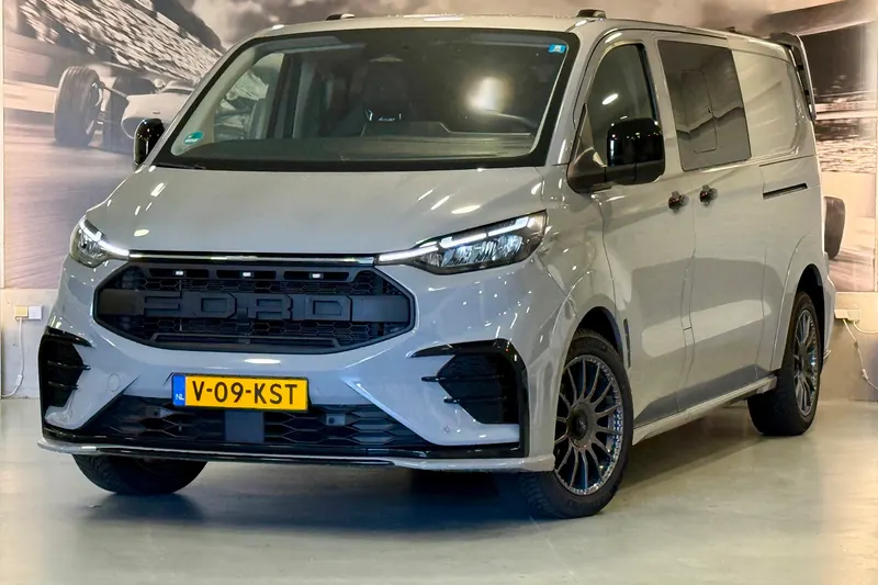 Ford Transit Custom (2024)