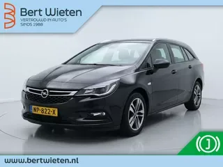 Opel Astra (2017) — foto 1