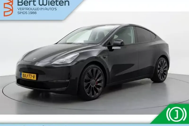 Tesla Model Y (2022)