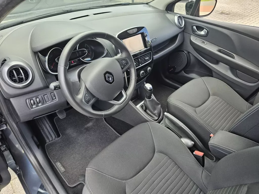 Renault Clio (2018) — foto 1