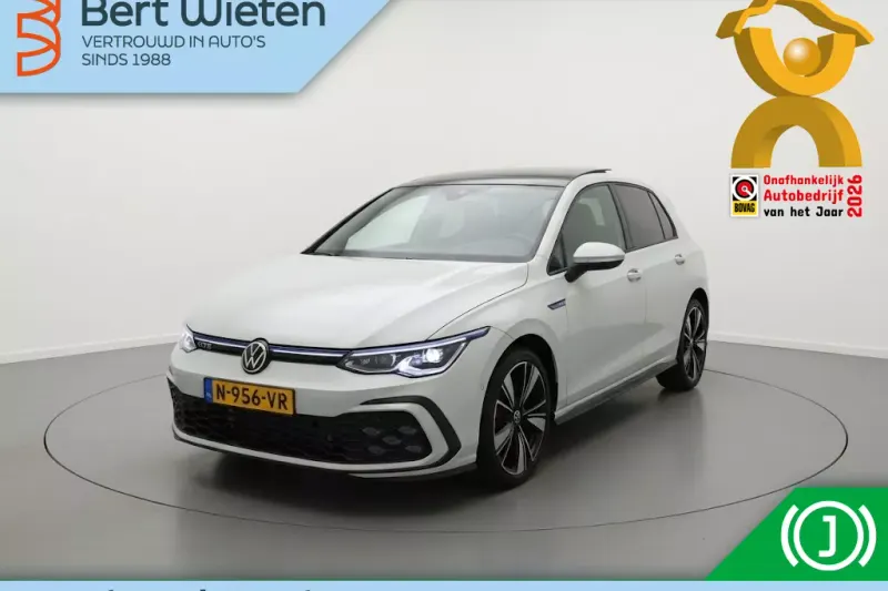 Volkswagen Golf (2023)