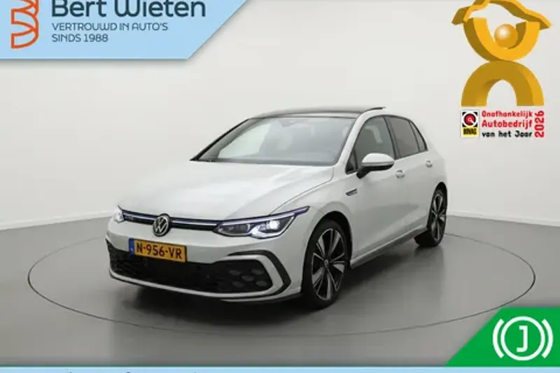 Volkswagen Golf (2023)