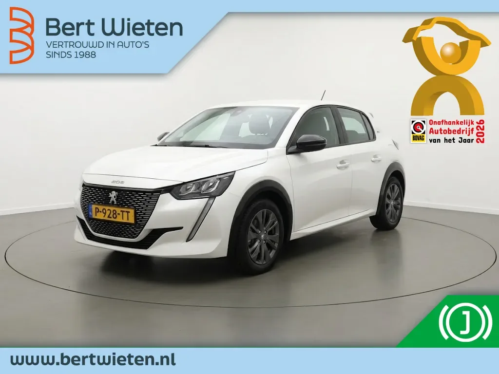 Peugeot e-208 (2022) — foto 1
