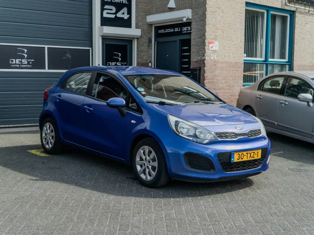 Kia Rio (2012) — foto 1