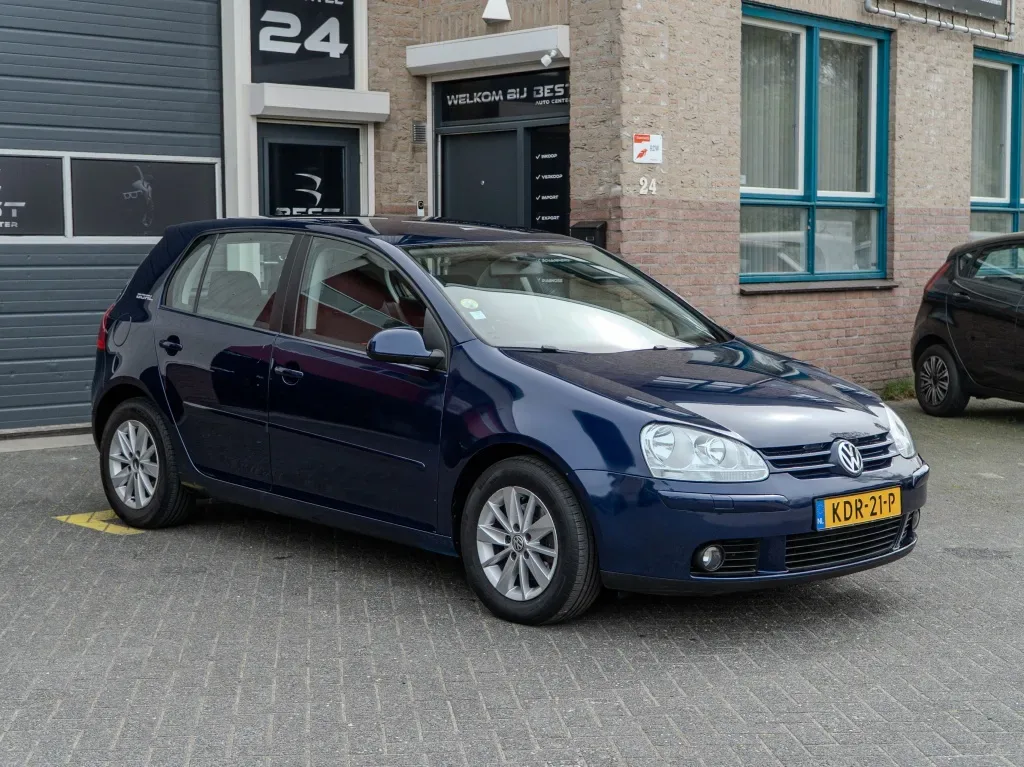 Volkswagen Golf (2006) — foto 1