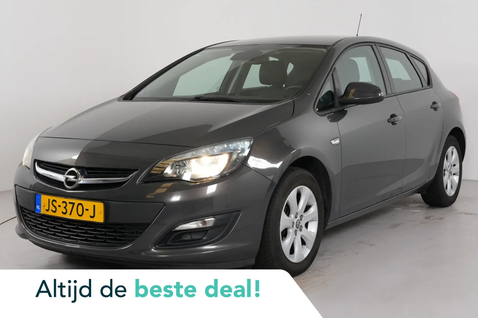 Opel Astra (2024) — foto 1