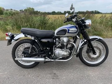 Kawasaki W 650 (2001) — foto 1